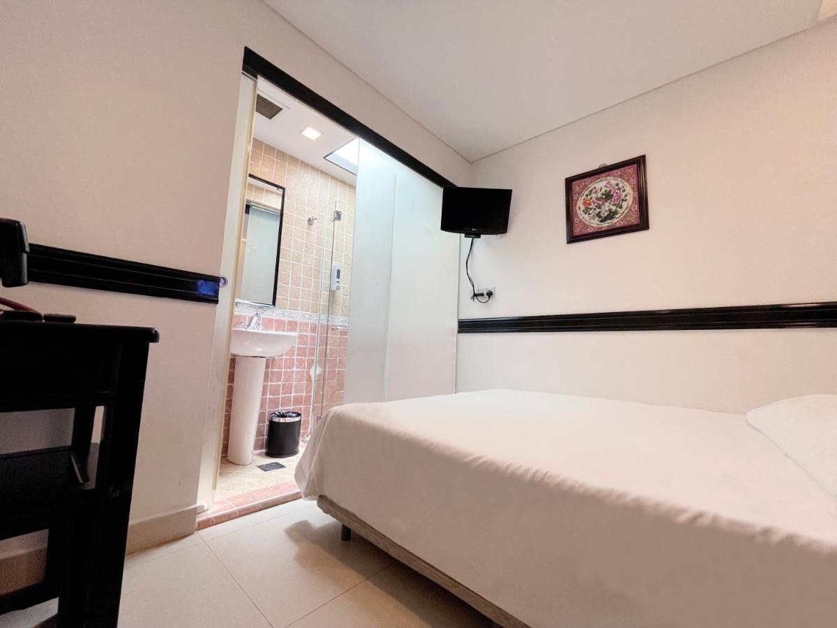 Skylight Standard Double Room
